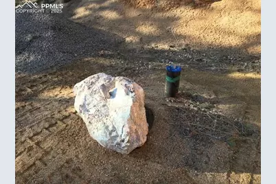 6800 Eagle Mountain Road, Manitou Springs, CO 80829 - Photo 11