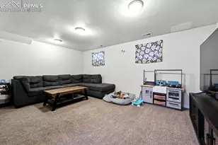 11 Senate Ct, Pueblo, CO 81005 - Photo 33