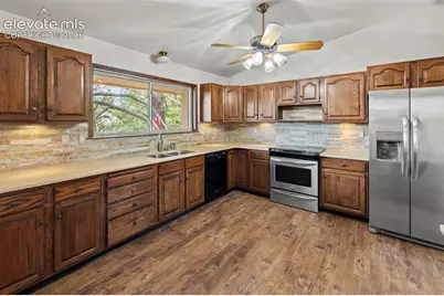 7320 Sorrell Court, Colorado Springs, CO 80919 - Photo 3