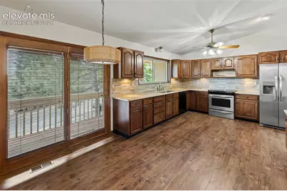 7320 Sorrell Court, Colorado Springs, CO 80919 - Photo 11