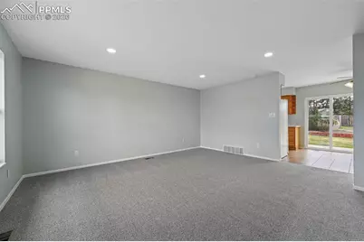 6550 Snowbird Drive, Colorado Springs, CO 80918 - Photo 5