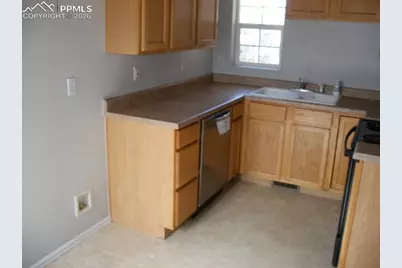 636 Cima Vista Point, Colorado Springs, CO 80916 - Photo 29