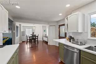 3396 Foxridge Dr, Colorado Springs, CO 80916 - Photo 9