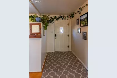 710 N 30th Street, Colorado Springs, CO 80904 - Photo 3