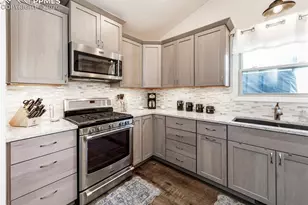 139 Palisade Cir, Manitou Springs, CO 80829 - Photo 15