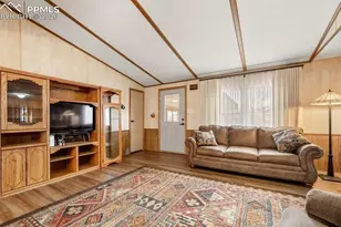 2219 W 28th St, Pueblo, CO 81003 - Photo 7