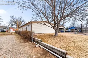 2219 W 28th St, Pueblo, CO 81003 - Photo 3
