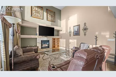 6712 Dream Weaver Drive, Colorado Springs, CO 80923 - Photo 11
