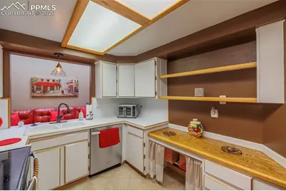 2035 Sussex Lane, Colorado Springs, CO 80909 - Photo 9