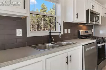 1401 Calm Mountain Point, Woodland Park, CO 80863 - Photo 9