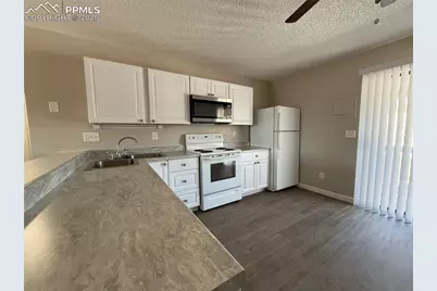 1110 Chiricahua Loop, Colorado Springs, CO 80915 - Photo 9
