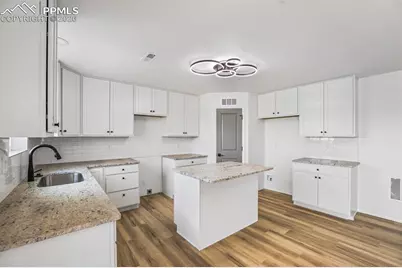 9134 Chieftan Drive, Colorado Springs, CO 80925 - Photo 15