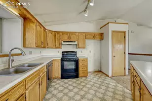 145 Crestone Cir, Florissant, CO 80816 - Photo 25