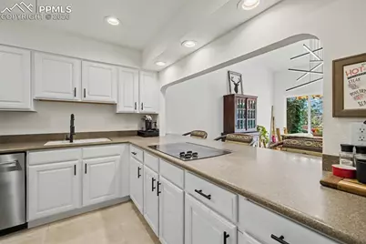 3670 Camels Ridge Lane, Colorado Springs, CO 80904 - Photo 17