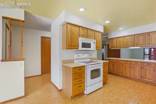 31 Frances Pl, Pueblo, CO 81008 - Photo 7