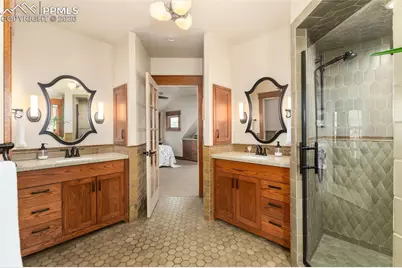 12 N 17th Street, Colorado Springs, CO 80904 - Photo 27