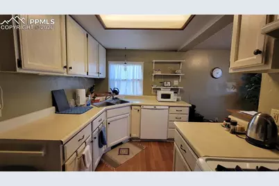 112 N 18th Street, Colorado Springs, CO 80904 - Photo 9