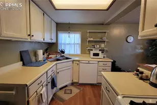 112 N 18th St, Colorado Springs, CO 80904 - Photo 9