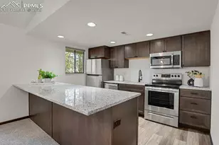 1006 Fontmore Rd, Colorado Springs, CO 80904 - Photo 9