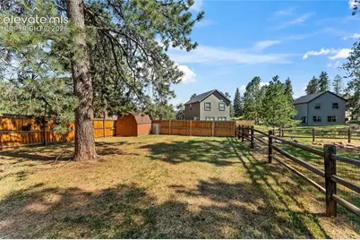 300 S Fairview Street, Woodland Park, CO 80863 - Photo 15