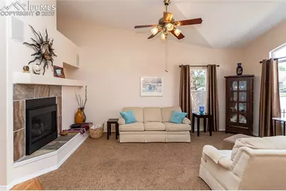 1676 Pinon Glen Circle, Colorado Springs, CO 80919 - Photo 9