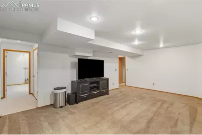 8629 Alpine Valley Drive, Colorado Springs, CO 80920 - Photo 37