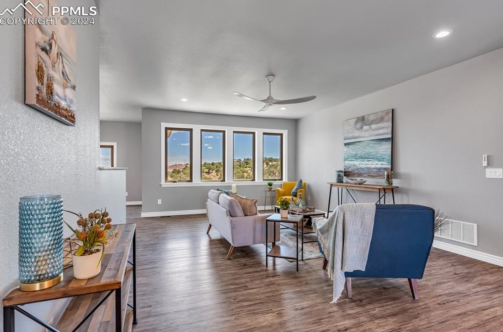 418 Greenhorn Dr, Canon City CO 81212-9696 exterior