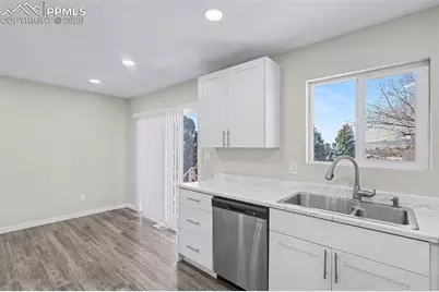 7315 Colonial Court, Fountain, CO 80817 - Photo 9