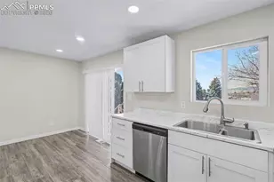 7315 Colonial Ct, Fountain, CO 80817 - Photo 9