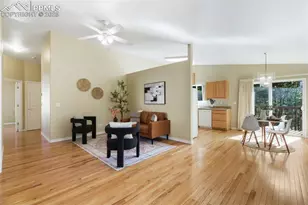 3263 Chestnut Glen Ln, Colorado Springs, CO 80918 - Photo 3