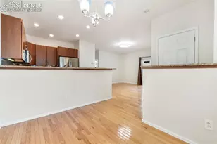 638 Echo Ln, Colorado Springs, CO 80904 - Photo 5