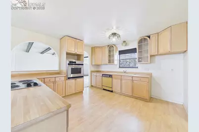 922 W McCulloch Boulevard, Pueblo West, CO 81007 - Photo 17