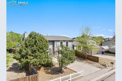 3105 Sunray Place, Colorado Springs, CO 80916 - Photo 3