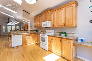 7540 Montarbor Dr, Colorado Springs, CO 80918 - Photo 15