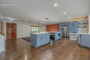 6717 Bishop Dr, Colorado Springs, CO 80918 - Photo 9