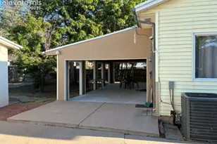 29 Wasatch Dr, Pueblo, CO 81005 - Photo 3