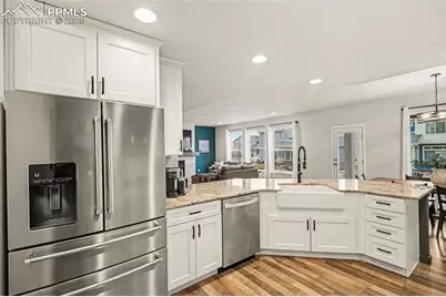 7215 Fauna Glen Drive, Colorado Springs, CO 80927 - Photo 9