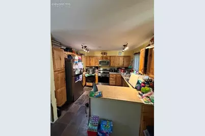 1106 Wooten Road, Colorado Springs, CO 80915 - Photo 3