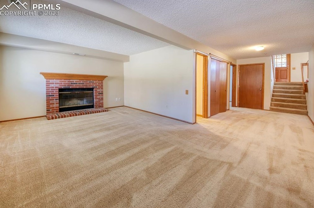 8515 Avens Cir, Colorado Springs CO 80920-5709 exterior