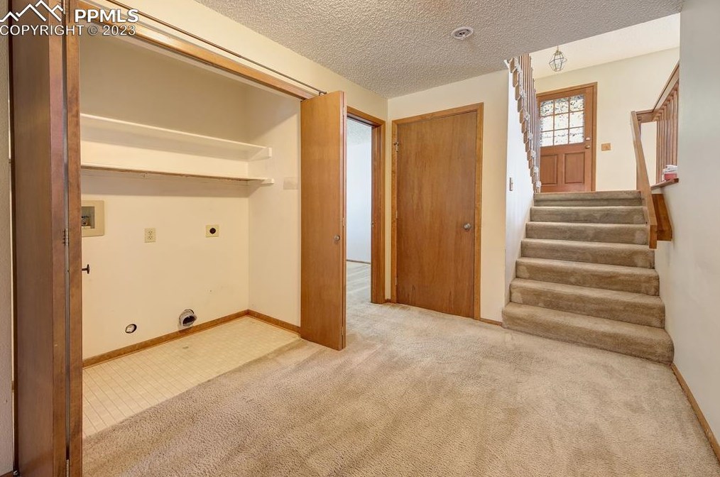 8515 Avens Cir, Colorado Springs CO 80920-5709 exterior