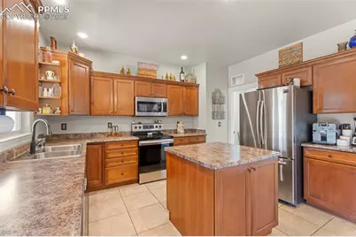 2097 Towhee Court, Pueblo, CO 81008 - Photo 11