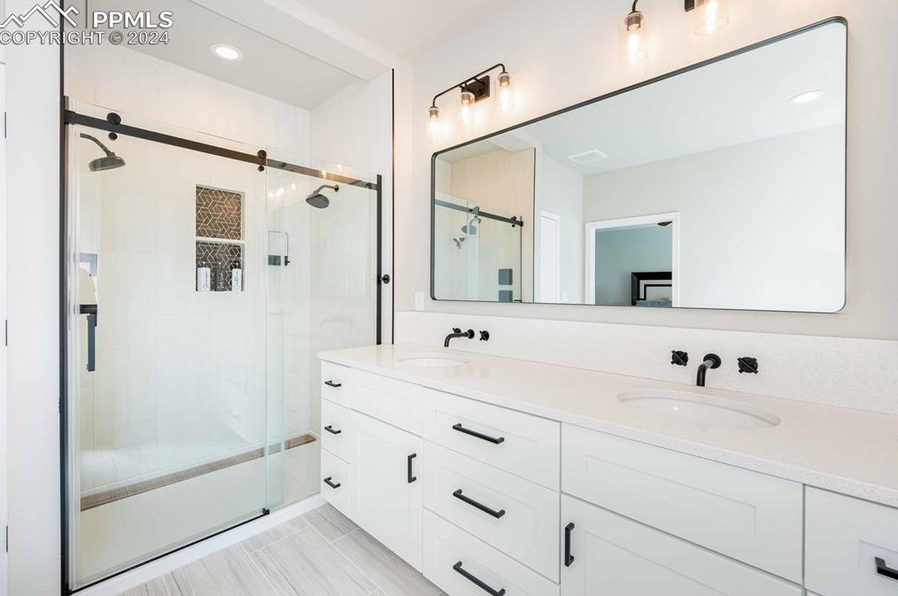 10446 Stonewillow Dr, Parker CO  80134-2503 exterior