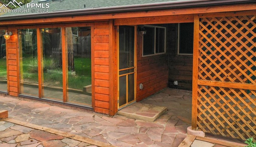 251 Gunnison Ave, Woodland Park CO 80863-1362 exterior