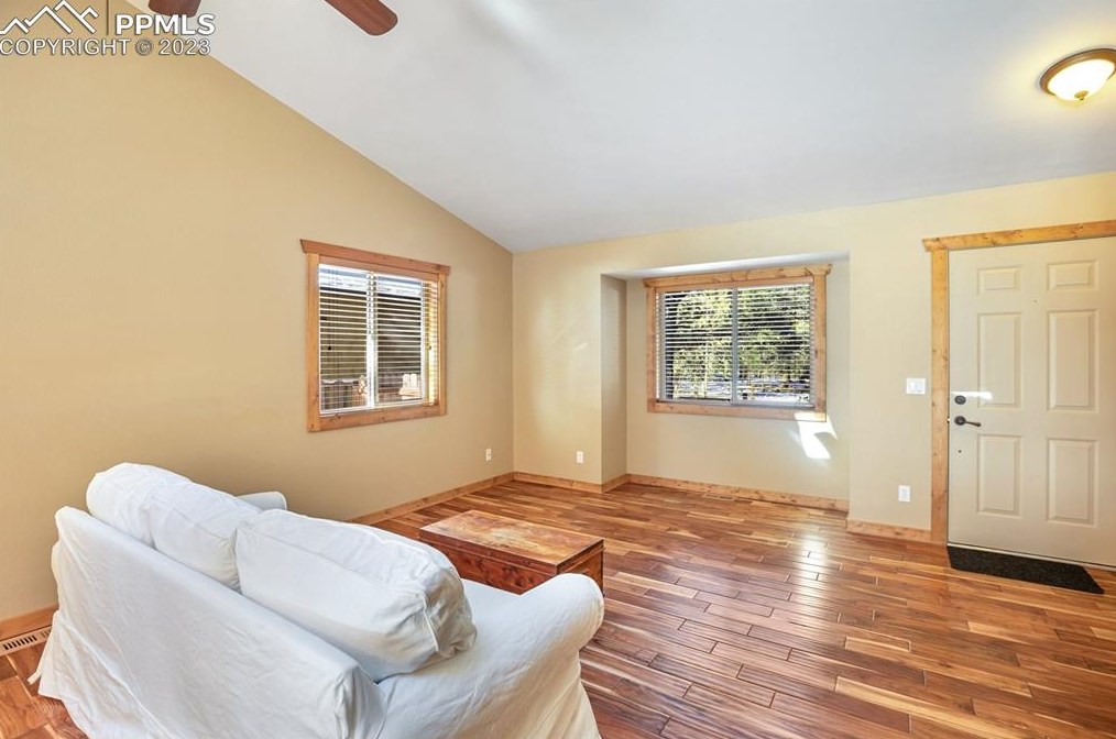 251 Gunnison Ave, Woodland Park CO 80863-1362 exterior