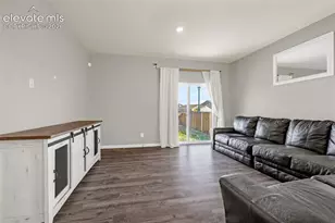 10188 Castor Dr, Colorado Springs, CO 80925 - Photo 7