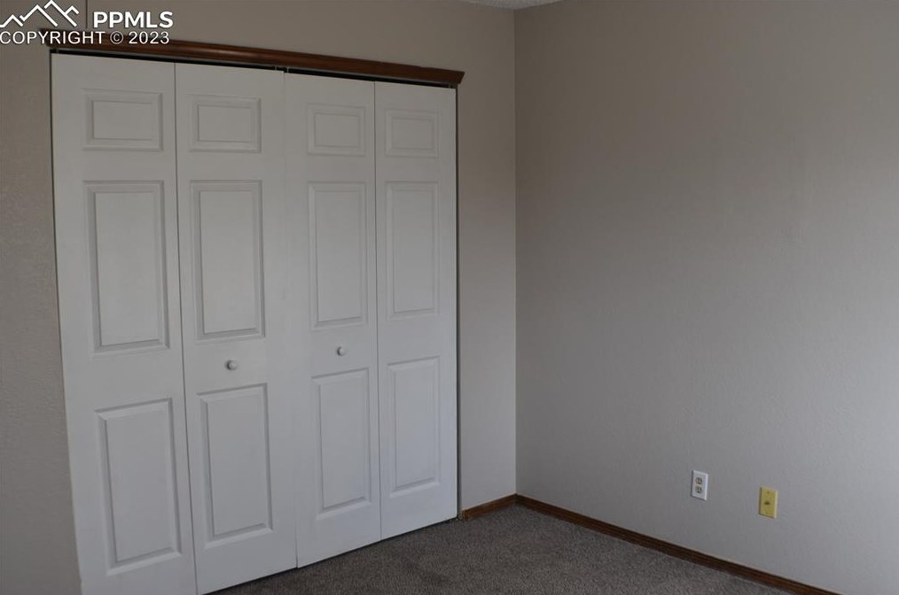 2107 Chestnut St, Colorado Springs CO 80907-6612 exterior