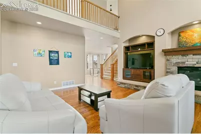 9331 Stoneglen Drive, Colorado Springs, CO 80920 - Photo 7