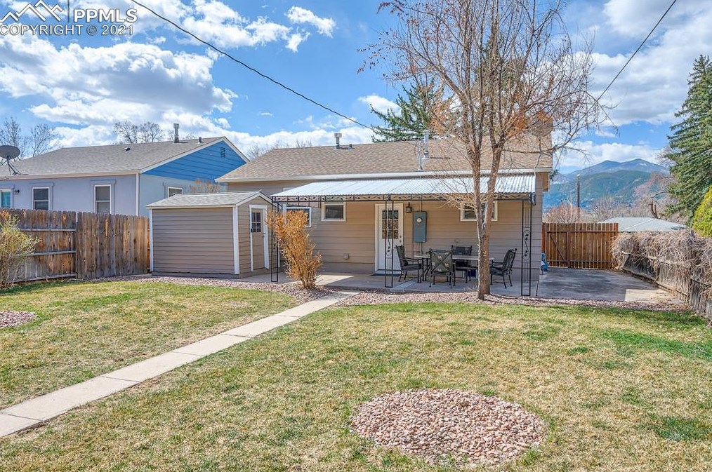 1514 Platte Ave, Colorado Springs CO 80909-6049 exterior
