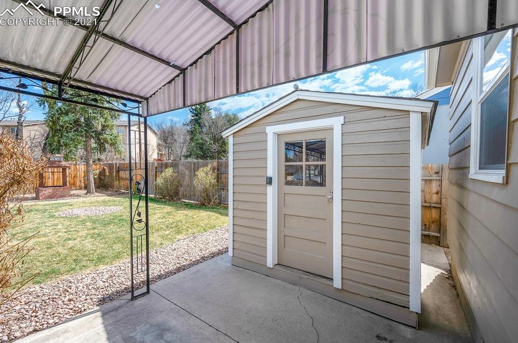 1514 Platte Ave, Colorado Springs CO 80909-6049 exterior