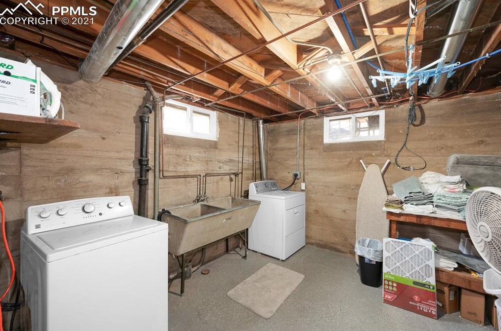 1514 Platte Ave, Colorado Springs CO 80909-6049 exterior